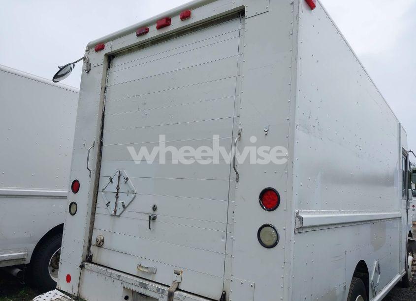 Photo 14 of 1997 Freightliner Chassis M LINE WALK-IN VAN (VIN 4UZA4FF41VC792523)