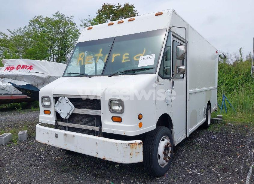 Photo 2 of 1997 Freightliner Chassis M LINE WALK-IN VAN (VIN 4UZA4FF41VC792523)