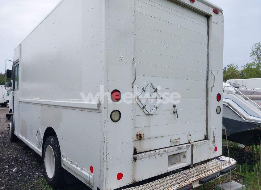 Photo 3 of 1997 Freightliner Chassis M LINE WALK-IN VAN (VIN 4UZA4FF41VC792523)