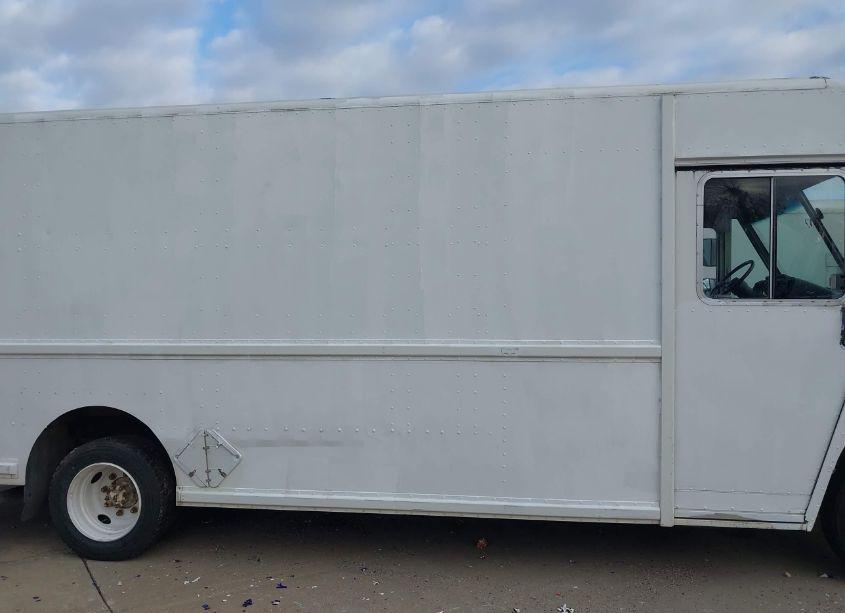 Photo 14 of 1997 Freightliner Chassis M LINE WALK-IN VAN (VIN 4UZA5FFC4VC748956)