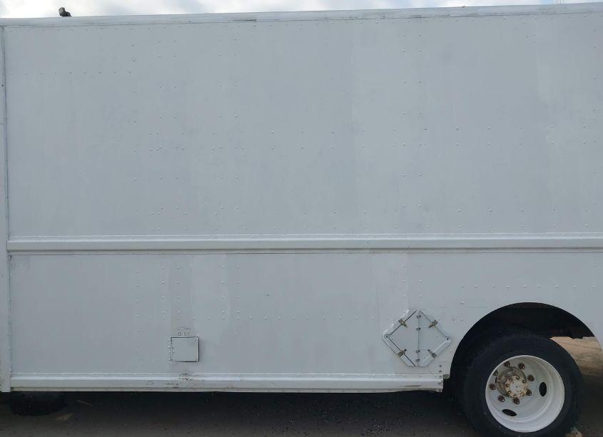 Photo 15 of 1997 Freightliner Chassis M LINE WALK-IN VAN (VIN 4UZA5FFC4VC748956)