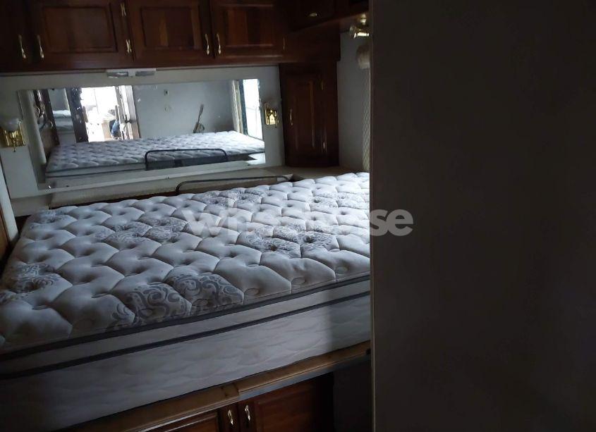 Photo 8 of 2002 Freightliner Chassis X LINE MOTOR HOME (VIN 4UZAAHAK22CJ90803)