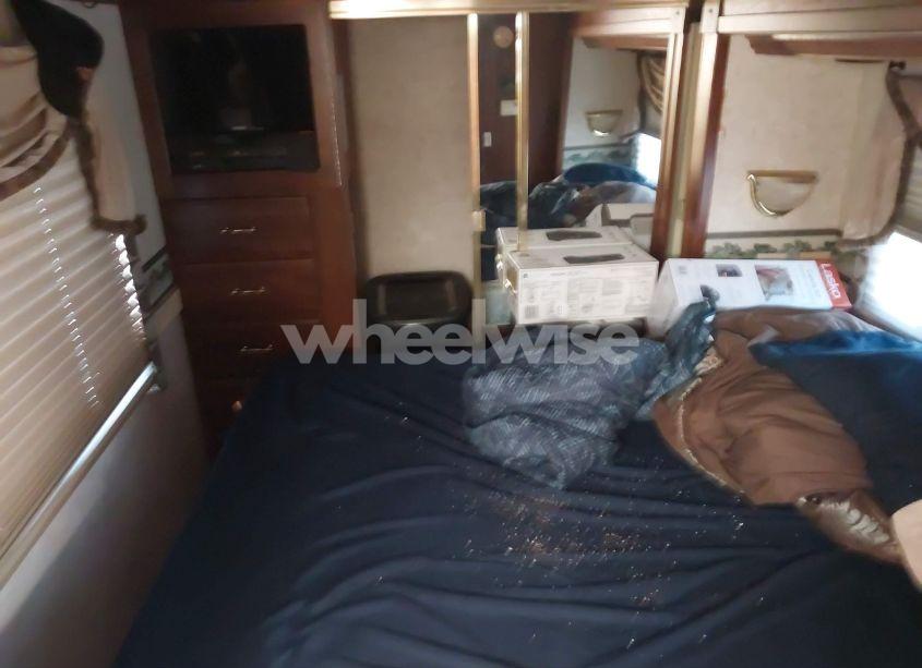 Photo 13 of 2002 Freightliner Fleetwood MOTOR HOME X LINE MOTOR HOME (VIN 4UZAAHAK52CJ60436)