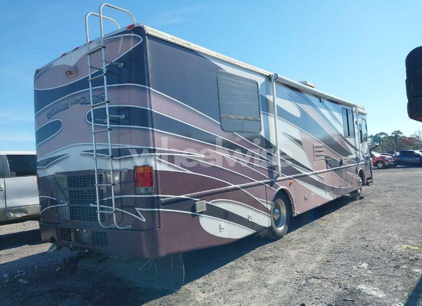 Photo 4 of 2002 Freightliner Fleetwood MOTOR HOME X LINE MOTOR HOME (VIN 4UZAAHAK52CJ60436)