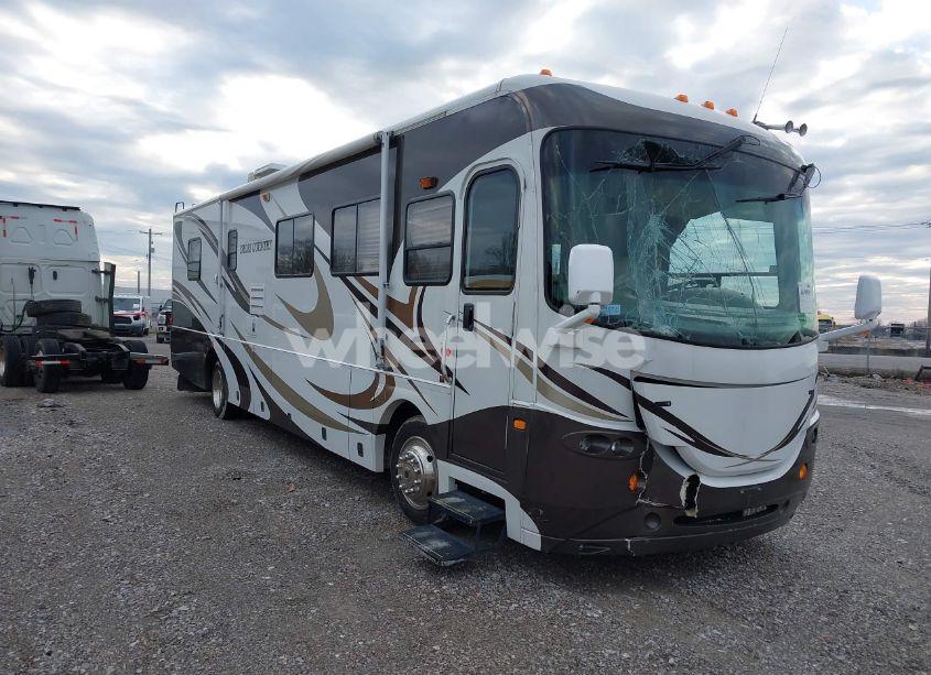 2007 Freightliner Chassis X LINE MOTOR HOME (VIN 4UZAAJBV67CZ38380) main photo