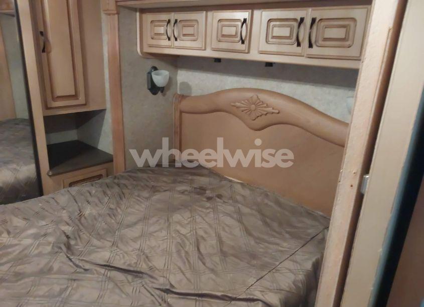 Photo 18 of 2007 Freightliner Chassis X LINE MOTOR HOME (VIN 4UZAAJBV67CZ38380)