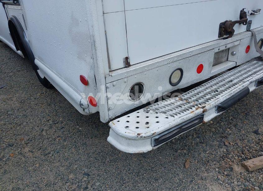 Photo 6 of 2007 Freightliner Chassis M LINE WALK-IN VAN (VIN 4UZAANBWX7CY45068)