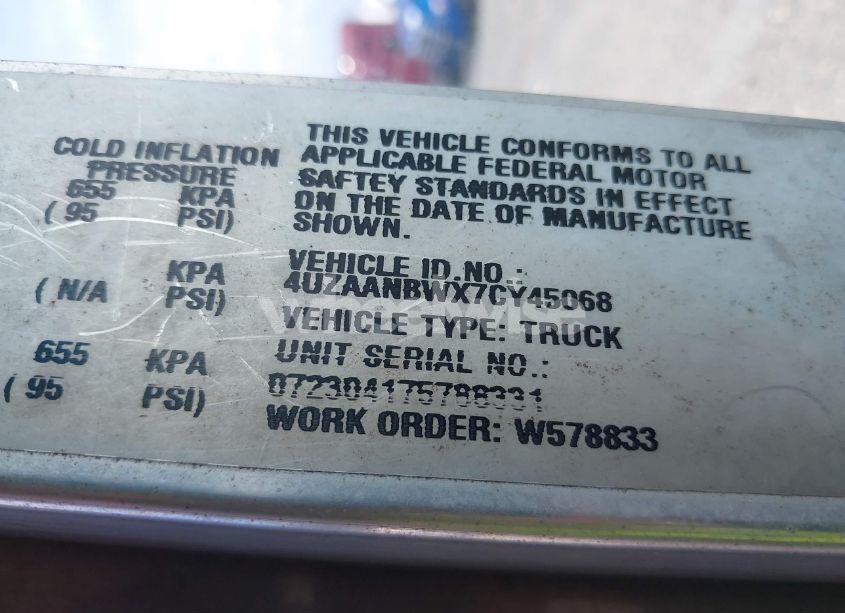 Photo 9 of 2007 Freightliner Chassis M LINE WALK-IN VAN (VIN 4UZAANBWX7CY45068)