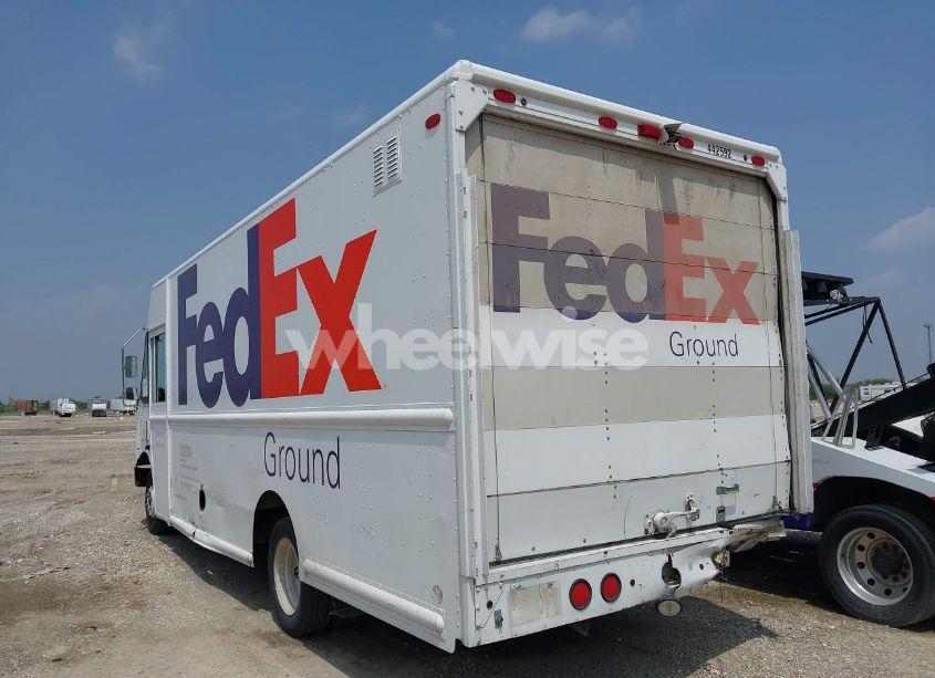 Photo 3 of 2006 Freightliner Chassis M LINE WALK-IN VAN (VIN 4UZAAPBW96CX08343)