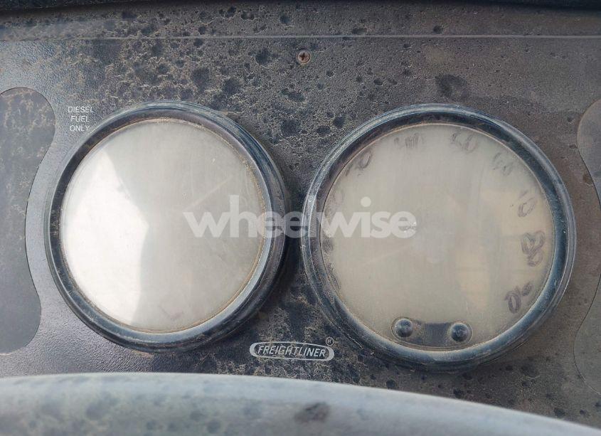 Photo 5 of 2006 Freightliner Chassis M LINE WALK-IN VAN (VIN 4UZAAPBW96CX08343)