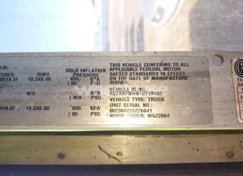 Photo 9 of 2007 Freightliner Chassis M LINE WALK-IN VAN (VIN 4UZAAPBW97CY18486)