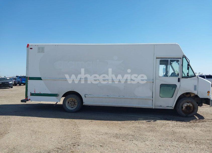 Photo 13 of 2007 Freightliner Chassis M LINE WALK-IN VAN (VIN 4UZAAPDH87CY45421)