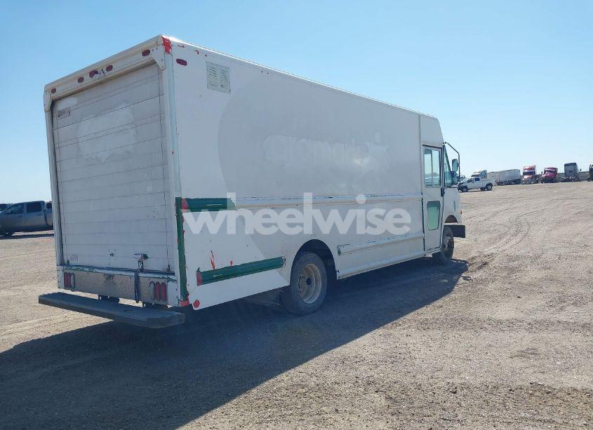 Photo 4 of 2007 Freightliner Chassis M LINE WALK-IN VAN (VIN 4UZAAPDH87CY45421)