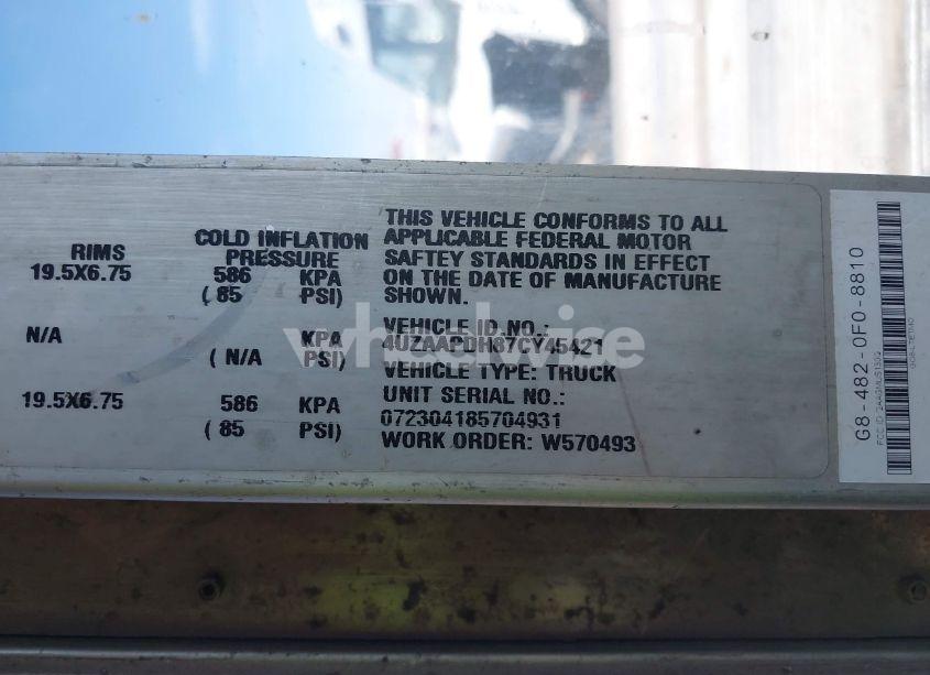 Photo 8 of 2007 Freightliner Chassis M LINE WALK-IN VAN (VIN 4UZAAPDH87CY45421)