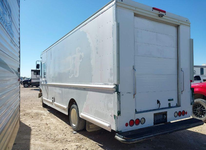 Photo 3 of 2010 Freightliner Chassis M LINE WALK-IN VAN (VIN 4UZAAPDU3ACAS1706)