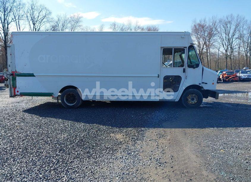 Photo 13 of 2010 Freightliner Chassis M LINE WALK-IN VAN (VIN 4UZAAPDU6ACAS1666)