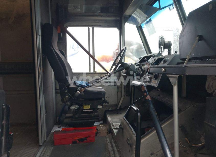 Photo 7 of 2010 Freightliner Chassis M LINE WALK-IN VAN (VIN 4UZAAPDU6ACAS1666)