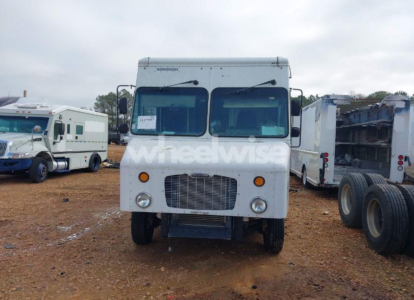 Photo 12 of 2010 Freightliner Chassis M LINE WALK-IN VAN (VIN 4UZAAPDU8ACAS1636)