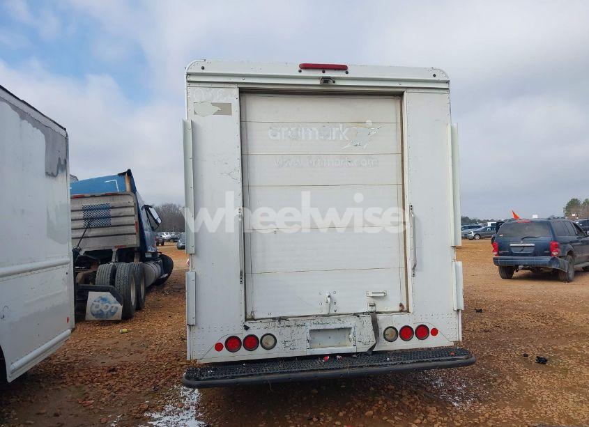 Photo 15 of 2010 Freightliner Chassis M LINE WALK-IN VAN (VIN 4UZAAPDU8ACAS1636)