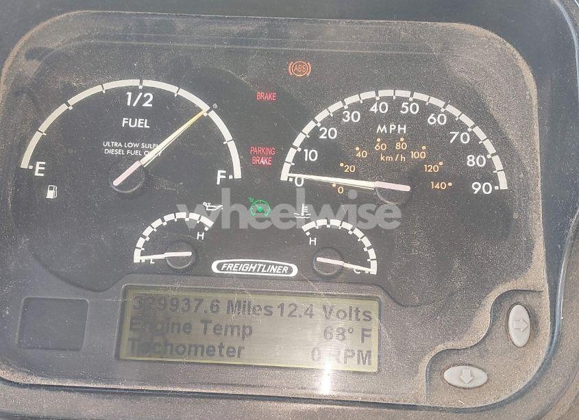 Photo 5 of 2010 Freightliner Chassis M LINE WALK-IN VAN (VIN 4UZAAPDU8ACAS1636)