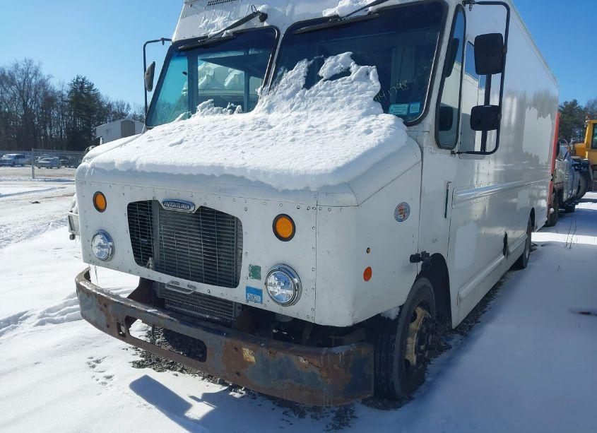 Photo 11 of 2010 Freightliner Chassis M LINE WALK-IN VAN (VIN 4UZAAPDUXACAS1668)