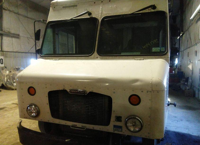 Photo 12 of 2010 Freightliner Chassis M LINE WALK-IN VAN (VIN 4UZAAPDUXACAS1668)