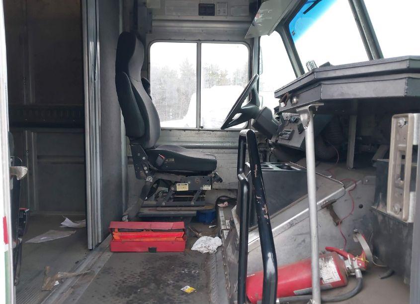 Photo 7 of 2010 Freightliner Chassis M LINE WALK-IN VAN (VIN 4UZAAPDUXACAS1668)