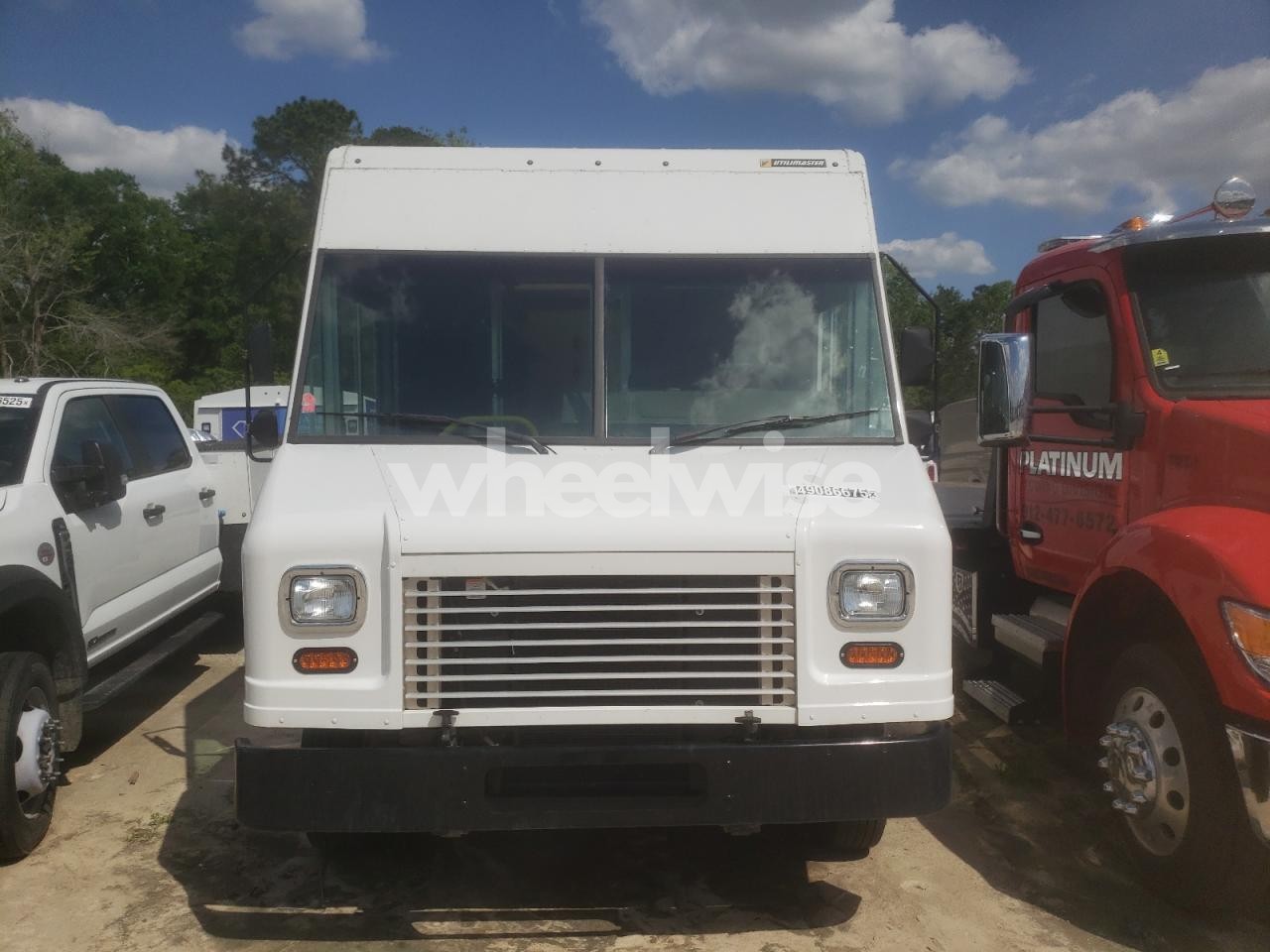 Photo 5 of 2022 FREIGHTLINER CHASSIS M LINE WALK-IN VAN (VIN 4UZAAPFA2NCNT5990)
