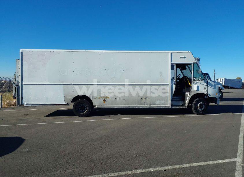Photo 12 of 2010 Freightliner Chassis M LINE WALK-IN VAN (VIN 4UZAARDU9ACAM0675)