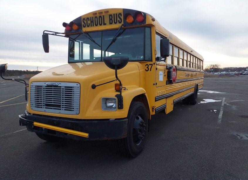 Photo 2 of 2006 Freightliner Chassis FS65 (VIN 4UZAAXCS36CU72400)