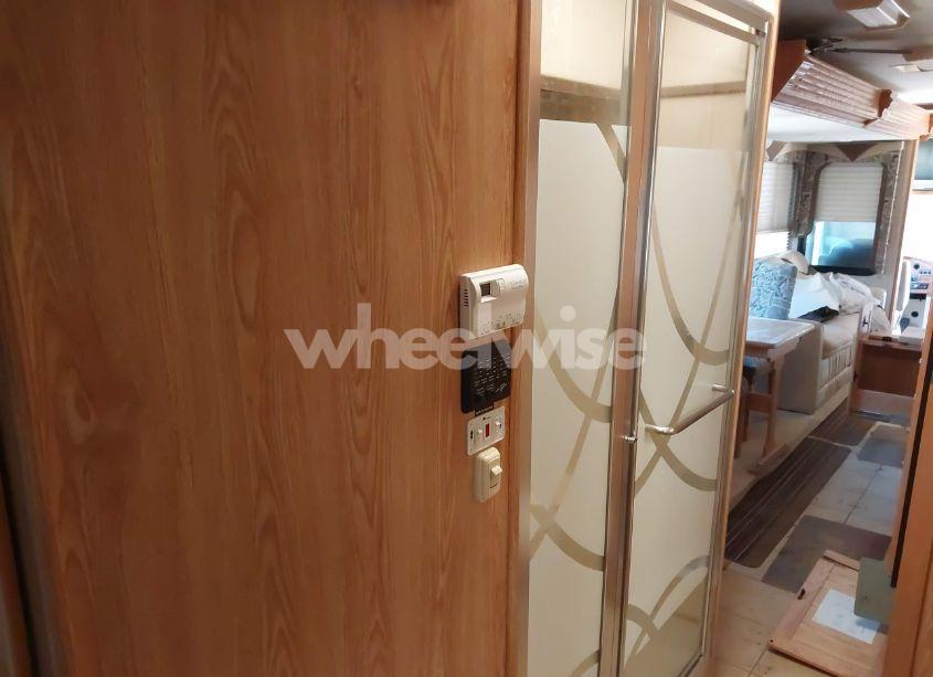 Photo 12 of 2007 Freightliner Chassis X LINE MOTOR HOME (VIN 4UZAB2DC17CX78875)