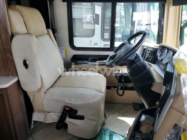 2018 FREIGHTLINER CHASSIS XC N/A (VIN 4UZAB2FC9JCJR6348) main photo