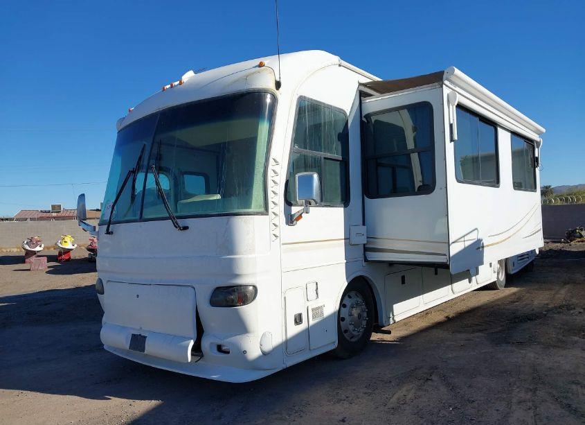 Photo 2 of 2004 Freightliner Chassis X LINE MOTOR HOME (VIN 4UZABFCY14CM65986)