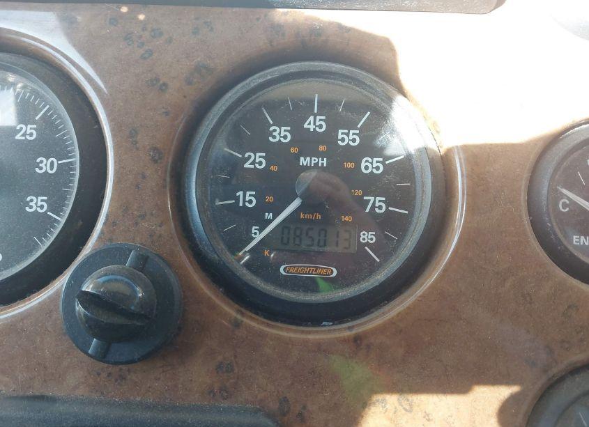 Photo 7 of 2004 Freightliner Chassis X LINE MOTOR HOME (VIN 4UZABFCY14CM65986)