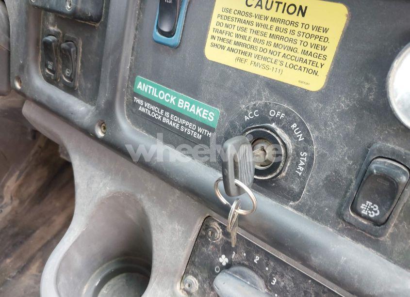 Photo 11 of 2019 Freightliner Chassis B2B (VIN 4UZABRFD0KCKL0941)