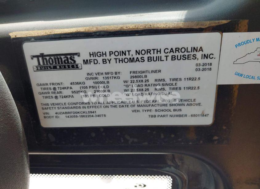 Photo 9 of 2019 Freightliner Chassis B2B (VIN 4UZABRFD0KCKL0941)