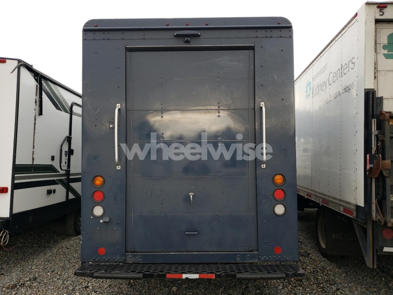 Photo 6 of 2020 FREIGHTLINER CHASSIS M LINE WALK-IN VAN (VIN 4UZAC2EA0LCLZ6664)