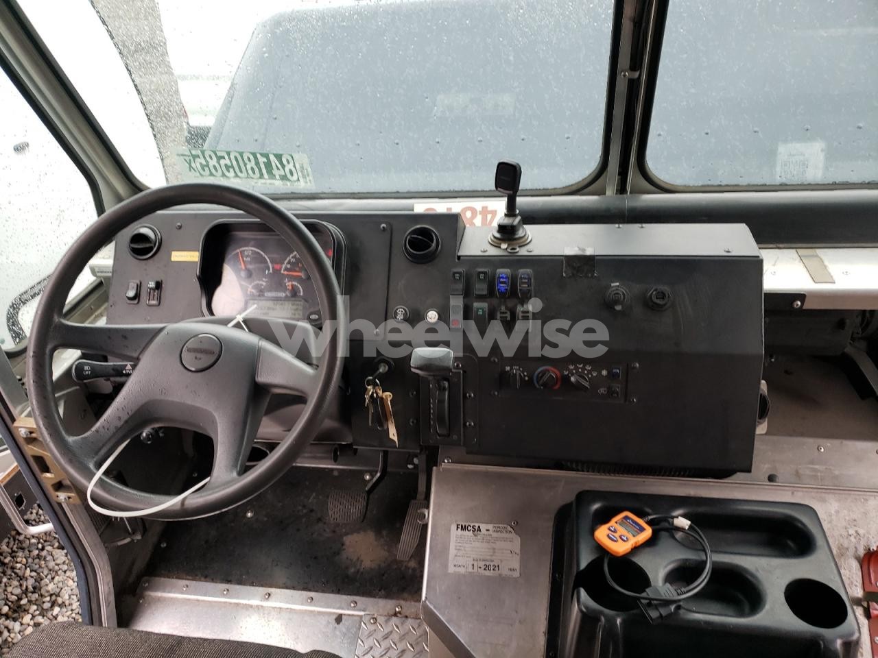 Photo 8 of 2020 FREIGHTLINER CHASSIS M LINE WALK-IN VAN (VIN 4UZAC2EA0LCLZ6664)