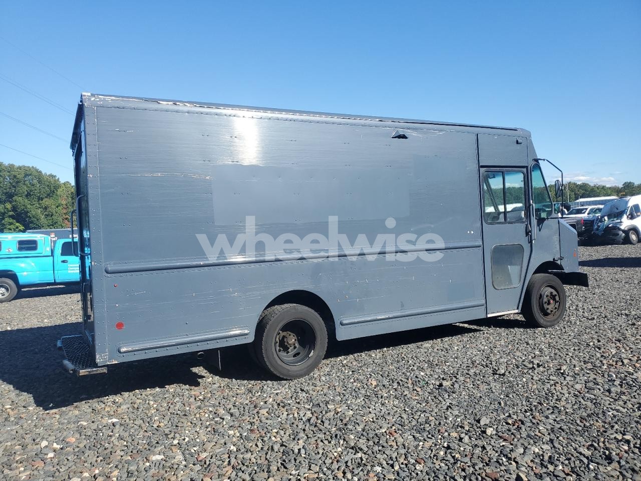 Photo 3 of 2021 FREIGHTLINER CHASSIS M LINE WALK-IN VAN (VIN 4UZAC2EA0MCML0992)