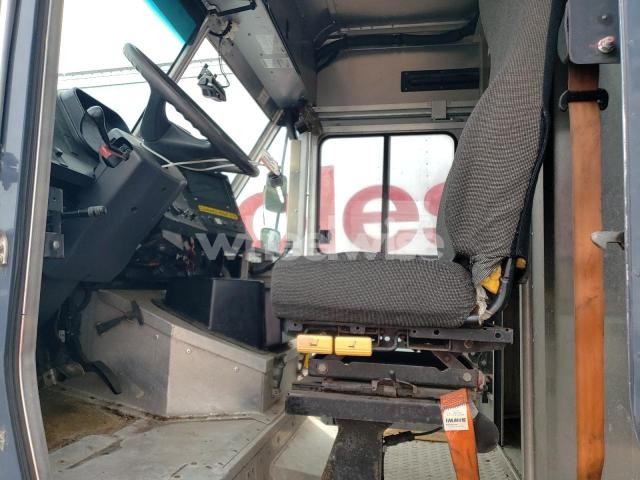 Photo 13 of 2021 FREIGHTLINER CHASSIS M LINE WALK-IN VAN (VIN 4UZAC2EA0MCMN0062)