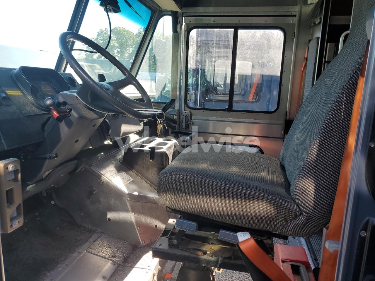 Photo 7 of 2020 FREIGHTLINER CHASSIS M LINE WALK-IN VAN (VIN 4UZAC2EA1LCMH6065)