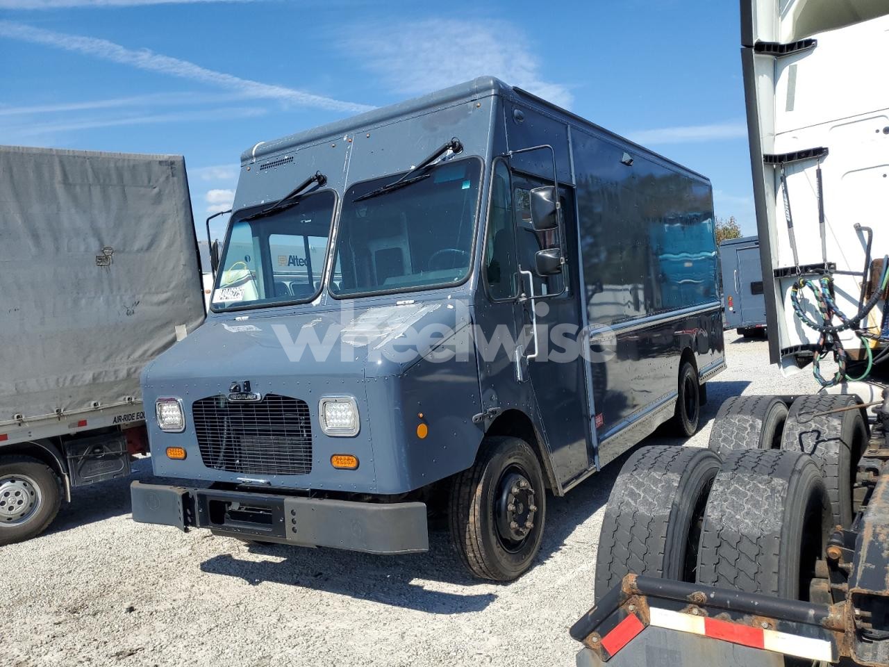 2020 FREIGHTLINER CHASSIS M LINE WALK-IN VAN (VIN 4UZAC2EA1LCMH7989) main photo