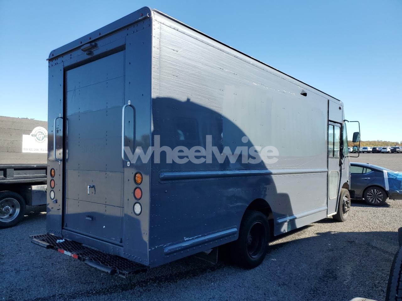 Photo 3 of 2021 FREIGHTLINER CHASSIS M LINE WALK-IN VAN (VIN 4UZAC2EA1MCML0838)