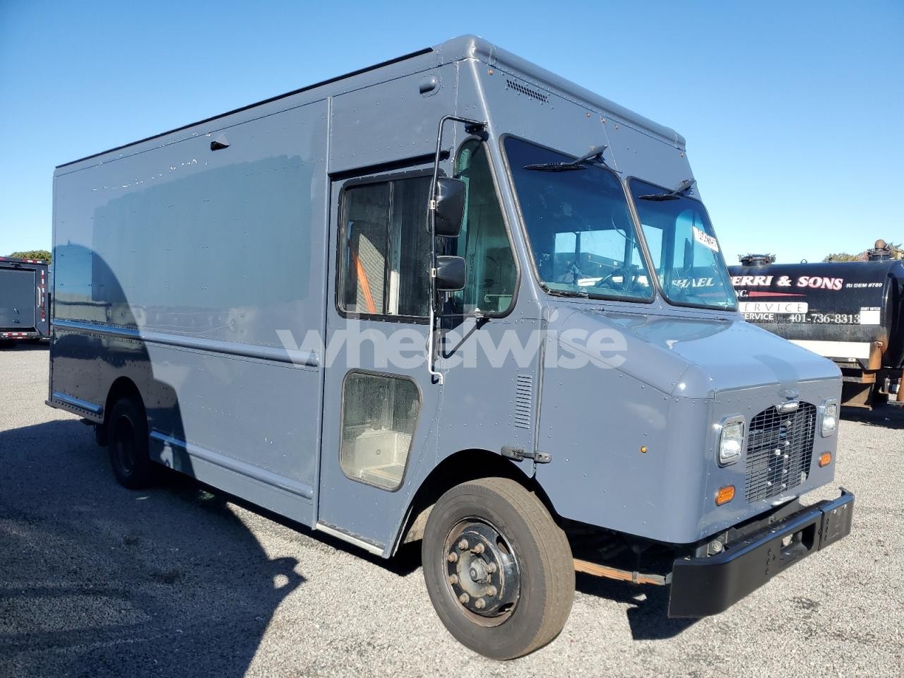 Photo 4 of 2021 FREIGHTLINER CHASSIS M LINE WALK-IN VAN (VIN 4UZAC2EA1MCML0838)