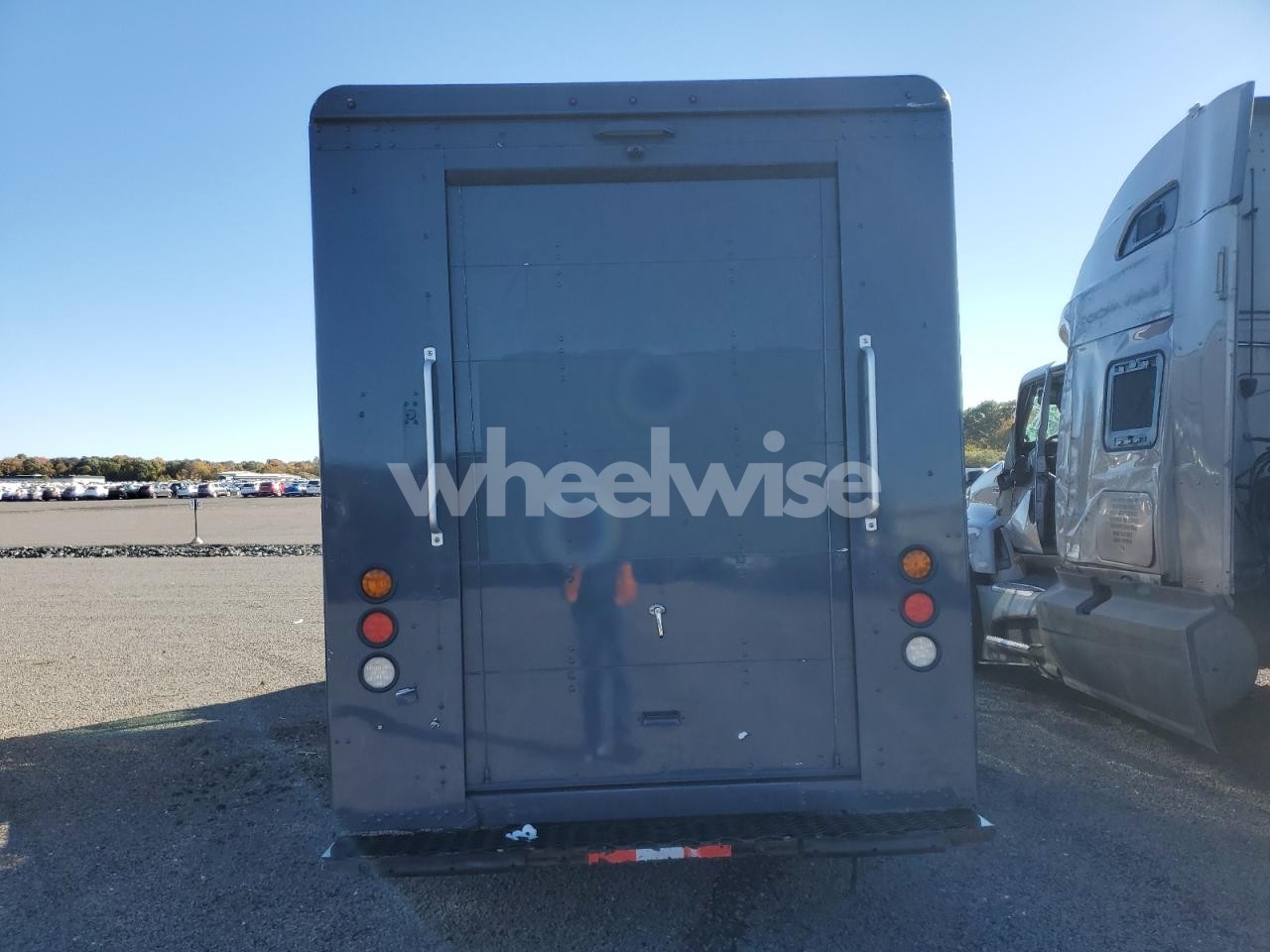 Photo 6 of 2021 FREIGHTLINER CHASSIS M LINE WALK-IN VAN (VIN 4UZAC2EA1MCML0838)