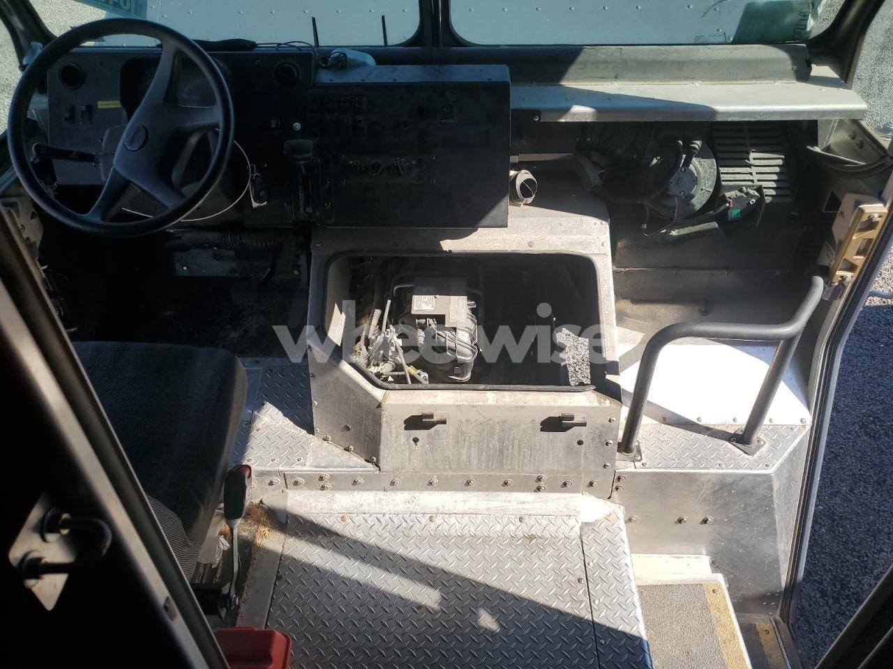 Photo 8 of 2021 FREIGHTLINER CHASSIS M LINE WALK-IN VAN (VIN 4UZAC2EA1MCML0838)
