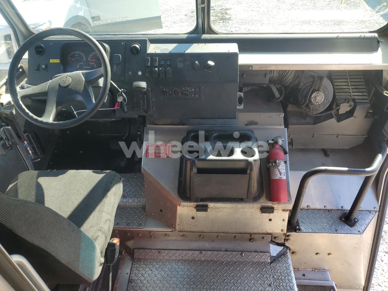 Photo 8 of 2020 FREIGHTLINER CHASSIS M LINE WALK-IN VAN (VIN 4UZAC2EA2LCMH6026)