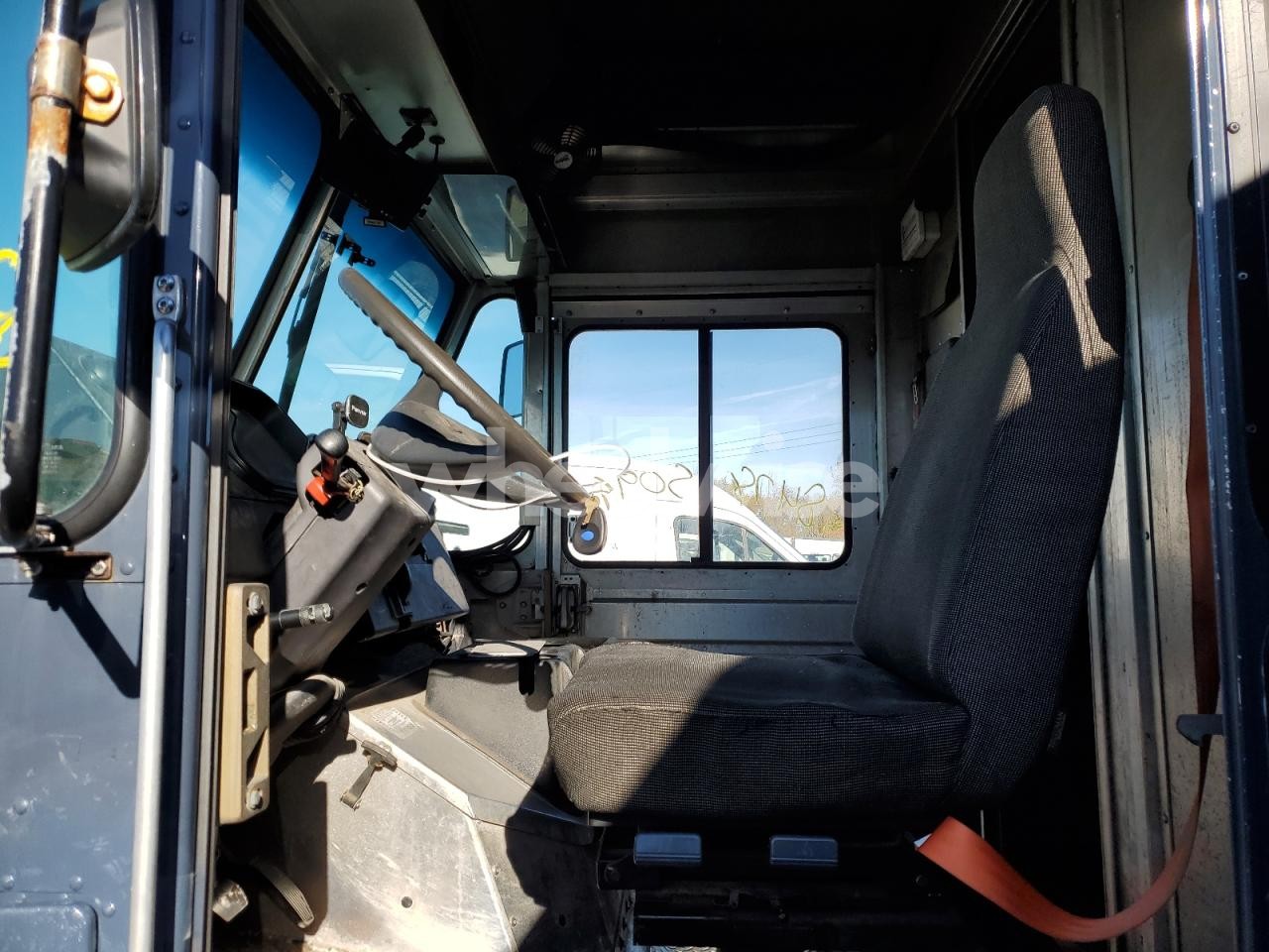 Photo 7 of 2020 FREIGHTLINER CHASSIS M LINE WALK-IN VAN (VIN 4UZAC2EA2LCMH7869)