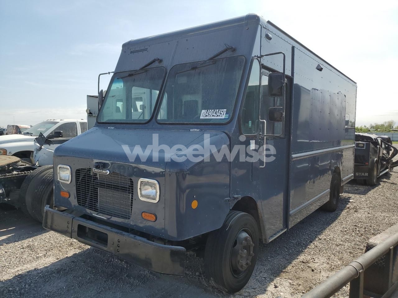 2020 FREIGHTLINER CHASSIS M LINE WALK-IN VAN (VIN 4UZAC2EA2LCMH7872) main photo