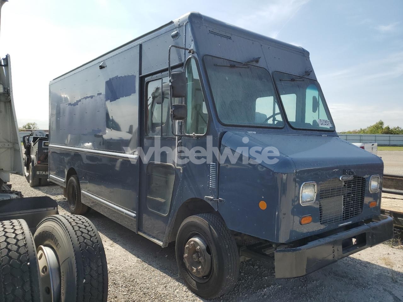 Photo 4 of 2020 FREIGHTLINER CHASSIS M LINE WALK-IN VAN (VIN 4UZAC2EA2LCMH7872)
